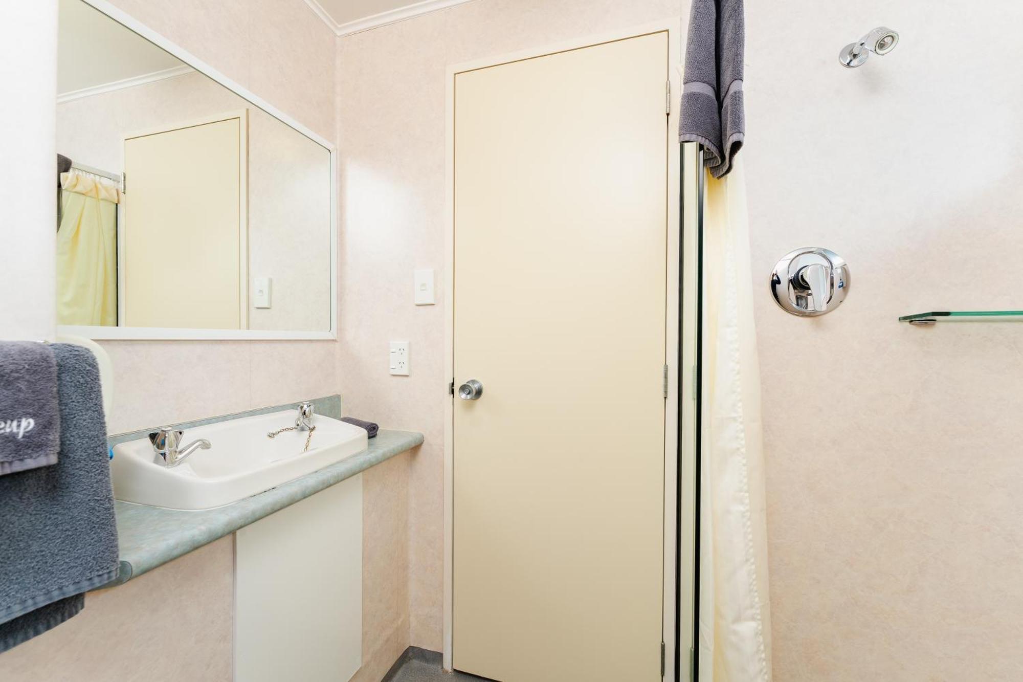 Highway Lodge Motel Балклута Экстерьер фото