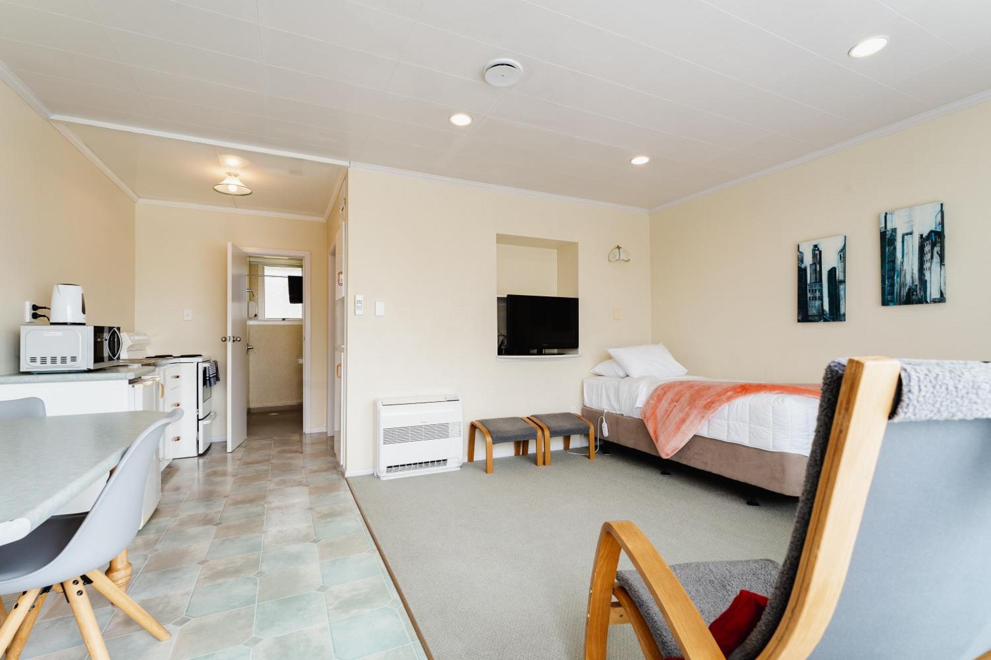 Highway Lodge Motel Балклута Экстерьер фото